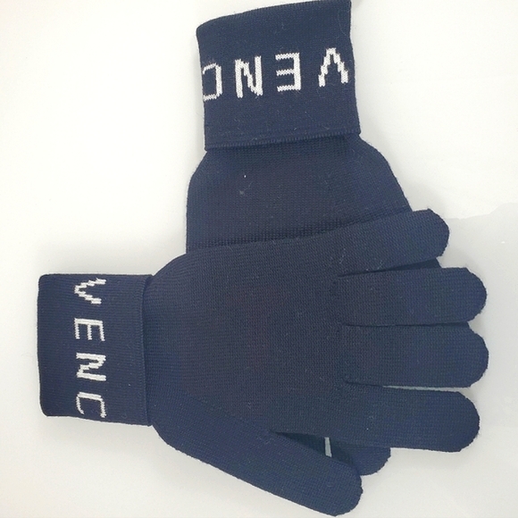 NWT$290 Givenchy Black 100% Wool Stretch Knit Logo Gloves Sz One Size (Large) - Picture 8 of 8
